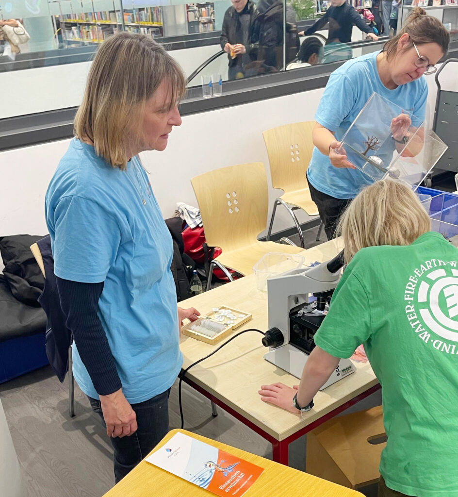 Unter dem Mikroskop wird deutlich, was mit bloßem Auge nicht erkennbar ist.