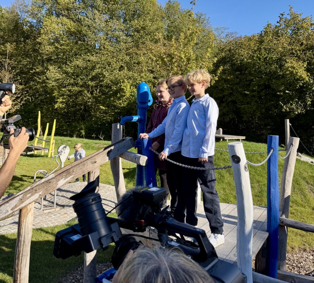 Das Kinderdreigestirn auf dem Wassererlebnisplatz